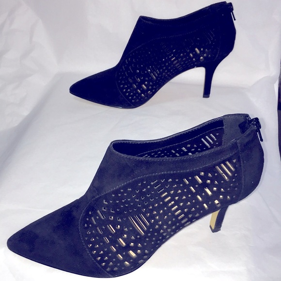 Bella Vita Black suede leather stiletto heel back zip pointed ankle boot 8 W - Picture 11 of 16